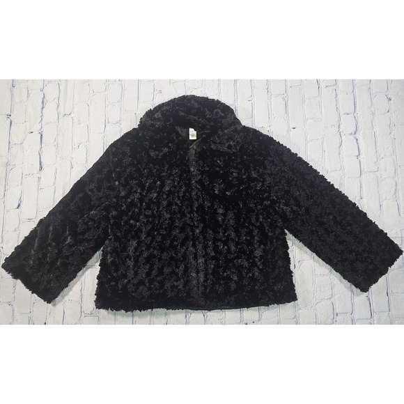 Mixit Jackets & Blazers - MIXIT Black WOMENS SIZE XL Faux Curly Fur 3/4 Sleeve Jacket